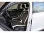 Volkswagen T-Roc 1.5 TSI 150pk Sport | Navigatie | Afneembare trekhaak | Stoelverwarming
