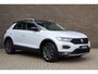 Volkswagen T-Roc 1.5 TSI 150pk Sport | Navigatie | Afneembare trekhaak | Stoelverwarming