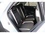 Volkswagen T-Roc 1.5 TSI 150pk Sport | Navigatie | Afneembare trekhaak | Stoelverwarming