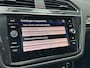 Volkswagen Tiguan 1.5 TSI 130pk H6 Comfortline Business R-line Panoramadak Trekhaak Massage Stoel Stoelverwarming Camera