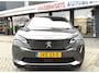 Peugeot 3008 130 Pk. * GT * Automaat * EAT8 Benzine * Night Vision * Navigatie * 1//2 Lederen interieur * Keyless Start & Entry * Dodehoek Bewaking * Voor en achter Parkeer Camera * Vingerhoets; Vierde Generatie Eersteklas Service. Al meer dan 100 jaar een begrip in de Brabantse Kempen.