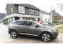 Peugeot 3008 130 Pk. * GT * Automaat * EAT8 Benzine * Night Vision * Navigatie * 1//2 Lederen interieur * Keyless Start & Entry * Dodehoek Bewaking * Voor en achter Parkeer Camera * Vingerhoets; Vierde Generatie Eersteklas Service. Al meer dan 100 jaar een begrip in de Brabantse Kempen.