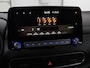 Hyundai Kona Electric EV Premium 64 kWh | SOH 100% | 3 Fase | Stoelventilatie | Leder | Head-Up | Warmtepomp | Camera | Achterbankverwarming | Carplay | Navigatie | Adaptive cruise | Keyless | Parkeerhulp