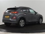 Hyundai Kona Electric EV Premium 64 kWh | SOH 100% | 3 Fase | Stoelventilatie | Leder | Head-Up | Warmtepomp | Camera | Achterbankverwarming | Carplay | Navigatie | Adaptive cruise | Keyless | Parkeerhulp