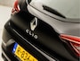 Renault Clio 1.0 TCe 90 Equilibre Sport (APPLE CARPLAY, GROOT NAVI, LM VELGEN, PARKEERSENSOREN, SPORTSTOELEN, CRUISE, LED KOPLAMPEN, NIEUWSTAAT)