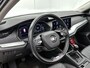 Skoda Octavia Combi 2.0 TDI Ambition | PANO. SCHUIF-/KANTELDAK | CANTON | TREKHAAK | STOELVERWARMING | PARKEERSENSOREN |