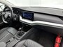 Skoda Octavia Combi 2.0 TDI Ambition | PANO. SCHUIF-/KANTELDAK | CANTON | TREKHAAK | STOELVERWARMING | PARKEERSENSOREN |
