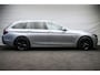 BMW 5-Serie Touring 520d High Executive Automaat [ Panoramadak Luchtvering Bi-Xenon Trekhaak Leder Sportstoelen Stoelverwarming ]