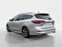 Ford Focus Wagon 1.0 EcoBoost Hybrid ST Line X | Automaat | Adaptief cruise control | Dodehoek detectie | Panorama dak | Draadloos opladen mobiel | Parkeersensoren voor en achter | Achteruitrijcamera | 17" lichtmetalen velgen | Privacy glas |