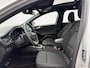Ford Focus Wagon 1.0 EcoBoost Hybrid ST Line X | Automaat | Adaptief cruise control | Dodehoek detectie | Panorama dak | Draadloos opladen mobiel | Parkeersensoren voor en achter | Achteruitrijcamera | 17" lichtmetalen velgen | Privacy glas |