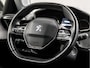 Peugeot 2008 1.2 PureTech Sport (APPLE CARPLAY, NAVIGATIE, PARKEERSENSOREN, SPORTSTOELEN, CRUISE, LM VELGEN, NIEUWE APK, NIEUWSTAAT)