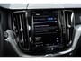 Volvo XC60 T6 Plug-in hybrid AWD Plus Dark | Trekhaak | Rondom zichtcamera | Verwarmbare voorstoelen+stuurwiel+achterbank | Premium audio by Harman Kardon | 19 inch Lichtmetalen velgen