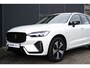 Volvo XC60 T6 Plug-in hybrid AWD Plus Dark | Trekhaak | Rondom zichtcamera | Verwarmbare voorstoelen+stuurwiel+achterbank | Premium audio by Harman Kardon | 19 inch Lichtmetalen velgen