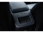 Volvo XC60 T6 Plug-in hybrid AWD Plus Dark | Trekhaak | Rondom zichtcamera | Verwarmbare voorstoelen+stuurwiel+achterbank | Premium audio by Harman Kardon | 19 inch Lichtmetalen velgen
