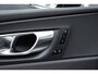 Volvo XC60 T6 Plug-in hybrid AWD Plus Dark | Trekhaak | Rondom zichtcamera | Verwarmbare voorstoelen+stuurwiel+achterbank | Premium audio by Harman Kardon | 19 inch Lichtmetalen velgen