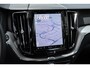 Volvo XC60 T6 Plug-in hybrid AWD Plus Dark | Trekhaak | Rondom zichtcamera | Verwarmbare voorstoelen+stuurwiel+achterbank | Premium audio by Harman Kardon | 19 inch Lichtmetalen velgen
