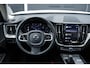 Volvo XC60 T6 Plug-in hybrid AWD Plus Dark | Trekhaak | Rondom zichtcamera | Verwarmbare voorstoelen+stuurwiel+achterbank | Premium audio by Harman Kardon | 19 inch Lichtmetalen velgen
