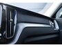 Volvo XC60 T6 Plug-in hybrid AWD Plus Dark | Trekhaak | Rondom zichtcamera | Verwarmbare voorstoelen+stuurwiel+achterbank | Premium audio by Harman Kardon | 19 inch Lichtmetalen velgen