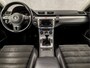 Volkswagen Passat Variant 1.4 TSI Highline (NAVIGATIE, CLIMATE, LEDER/ALCANTARA, STOELVERWARMING, SPORTSTOELEN, GETINT GLAS, CRUISE, PARKEERSENSOREN, NIEUWE APK, NIEUWSTAAT)