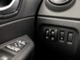 Renault Captur 1.2 TCe Intens Sport Automaat (NAVIGATIE, CLIMATE, LEDER, PARELMOER, CAMERA, SPORTSTOELEN, GETINT GLAS, CRUISE, NIEUWE APK, NIEUWSTAAT)