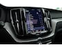 Volvo XC60 2.0 T6 Plug-in hybrid AWD Plus Bright | Luchtvering | pano | H&K Audio | ACC | Blis | 360 Camera | Mem stoelen |