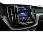 Volvo XC60 2.0 T6 Plug-in hybrid AWD Plus Bright | Luchtvering | pano | H&K Audio | ACC | Blis | 360 Camera | Mem stoelen |