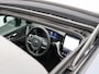 Volvo XC60 2.0 T8 Plug-in hybrid AWD Plus Black Edition / Pano. dak / Stoel-, achterbank- + stuurwielverwarming / Elektr. stoelverstelling / Achteruitrijcamera / Harman Kardon Audio / BLIS