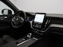 Volvo XC60 2.0 T8 Plug-in hybrid AWD Plus Black Edition / Pano. dak / Stoel-, achterbank- + stuurwielverwarming / Elektr. stoelverstelling / Achteruitrijcamera / Harman Kardon Audio / BLIS