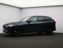 Volvo XC60 2.0 T8 Plug-in hybrid AWD Plus Black Edition / Pano. dak / Stoel-, achterbank- + stuurwielverwarming / Elektr. stoelverstelling / Achteruitrijcamera / Harman Kardon Audio / BLIS