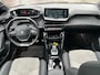 Peugeot e-208 EV 50kWh 136PK GT Pack + 17"/ Navi/ Clima/ Cruise/ Panorama/ Full-LED/ Camera/ CarPlay/ Stoelverwarming/ NL auto
