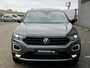 Volkswagen T-Roc 1.5 TSI 150PK Sport / Panoramadak / Trekhaak / Digitale Cockpit / Achteruitrijcamera / Elektrische Achterklep / Stoelverwarming P4
