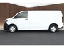 Volkswagen Transporter T7 2.0 TDI 110pk L2H1 Life Incl. BPM! Parkeersensoren Carplay Bijrijdersbank