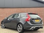 Volvo V60 1.6 T3 R-DESIGN | NL-AUTO! | NAVI! | TREKHAAK!