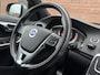 Volvo V60 1.6 T3 R-DESIGN | NL-AUTO! | NAVI! | TREKHAAK!