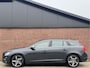 Volvo V60 1.6 T3 R-DESIGN | NL-AUTO! | NAVI! | TREKHAAK!