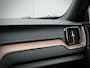 Volvo XC60 2.0 B5 Inscription 251pk | Panoramadak | Trekhaak | Stoelmassage en Ventilatie | Blis | Adaptive Cruise CoPilot | Harman & Kardon | Dealer O.H.