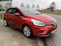 Renault Clio Estate 0.9 TCe Intens / Trekhaak / Camera / PDC V+A / Keyless / Climate / Cruise / 16'' LMV /