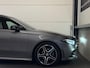 Mercedes-Benz A-klasse 180 AMG Cruise Control, Sfeerverlichting, Stoelverwarming, Achteruitrijcamera, LED, NAP, Keyless, Airco