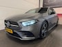 Mercedes-Benz A-klasse 180 AMG Cruise Control, Sfeerverlichting, Stoelverwarming, Achteruitrijcamera, LED, NAP, Keyless, Airco