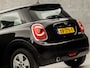 MINI Cooper 1.5 Cooper Sport (NAVIGATIE, NAP, BLUETOOTH, PARKEERSENSOREN, SPORTSTOELEN, CRUISE, ELEK PAKKET, NIEUWSTAAT)