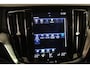 Volvo V60 2.0 T8 Twin Engine AWD R-Design PANO | B&W | HUD