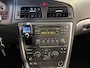 Volvo S60 2.4 Kinetic TREKHAAK PDC AIRCO STOELVERWARMING CRUISE LEDER