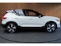 Volvo XC40 Recharge 70 kWh Panodak Leer Harman K Navi Camera Elektr. trekhaak Elektr. bedienbare achterklep Memory seats Sfeerverlichting Stuurverwarming Stoelverwarming PDC LM velgen BTW auto!