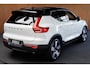 Volvo XC40 Recharge 70 kWh Panodak Leer Harman K Navi Camera Elektr. trekhaak Elektr. bedienbare achterklep Memory seats Sfeerverlichting Stuurverwarming Stoelverwarming PDC LM velgen BTW auto!