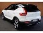 Volvo XC40 Recharge 70 kWh Panodak Leer Harman K Navi Camera Elektr. trekhaak Elektr. bedienbare achterklep Memory seats Sfeerverlichting Stuurverwarming Stoelverwarming PDC LM velgen BTW auto!