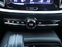 Volvo V60 2.0 T8 Plug-in hybrid AWD Plus Dark | 455 PK | Panoramadak | Harman/Kardon | Memory | Trekhaak | Apple-/Android Carplay | Achteruitrijcamera | BLIS | ACC | 19-inch lichtmetalen velgen
