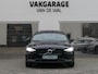 Volvo V60 2.0 T8 Plug-in hybrid AWD Plus Dark | 455 PK | Panoramadak | Harman/Kardon | Memory | Trekhaak | Apple-/Android Carplay | Achteruitrijcamera | BLIS | ACC | 19-inch lichtmetalen velgen