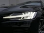 Volvo V60 2.0 T8 Plug-in hybrid AWD Plus Dark | 455 PK | Panoramadak | Harman/Kardon | Memory | Trekhaak | Apple-/Android Carplay | Achteruitrijcamera | BLIS | ACC | 19-inch lichtmetalen velgen