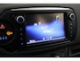 Toyota Yaris 1.5 Hybrid Dynamic | Origineel NL | Fietsensteun | Navigatie | Keyless | Cruise Control | Clima | Camera | 16 inch | Bluetooth | Dakspoiler