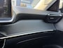 Peugeot 2008 Allure 1.2 PureTech 130PK Navigatie, Achteruitrijcamera, Panoramadak, Keyless Start, Trekhaak, Parkeersensoren, Apple Carplay, Android Auto